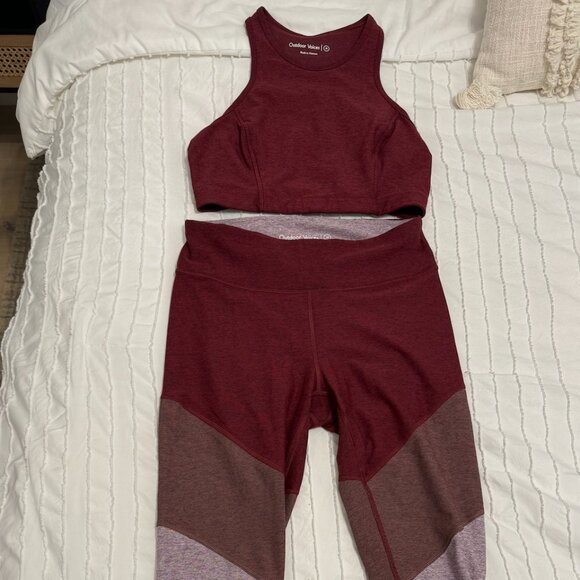TWO PIECE SET (Leggings + Top) Outdoor Voices - Picture 3 of 5